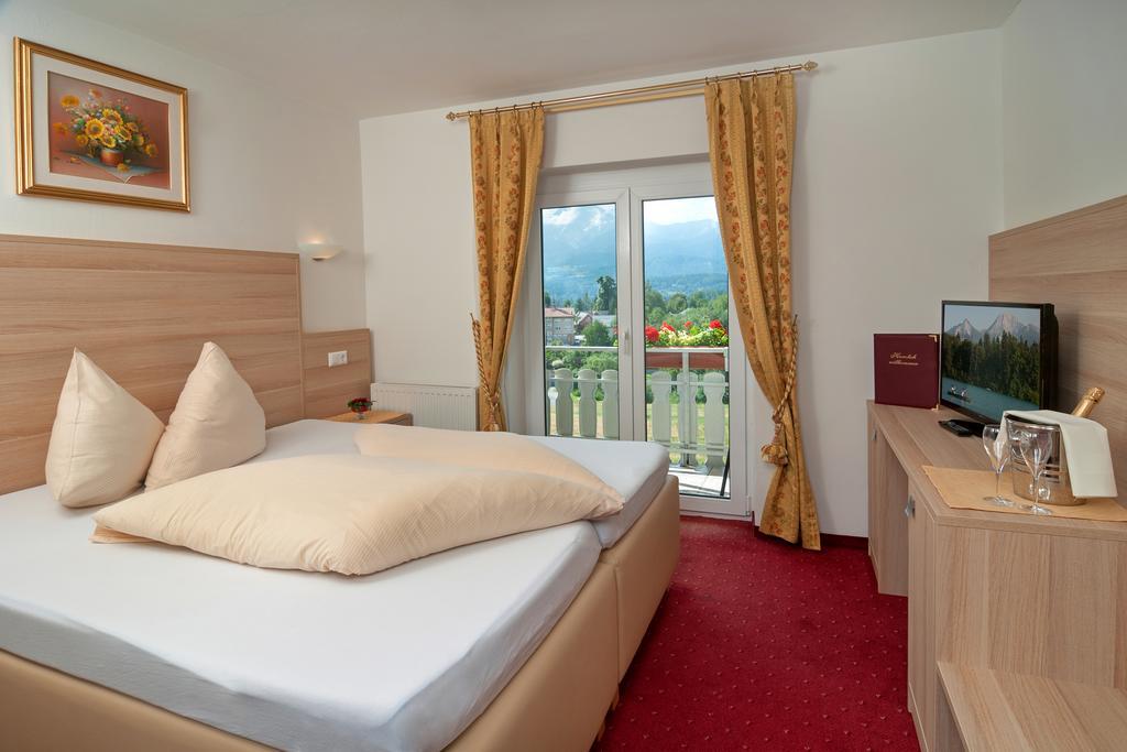 Hotel-Pension Melcher Drobollach am Faakersee Extérieur photo